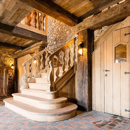 Le Lignely Hotel